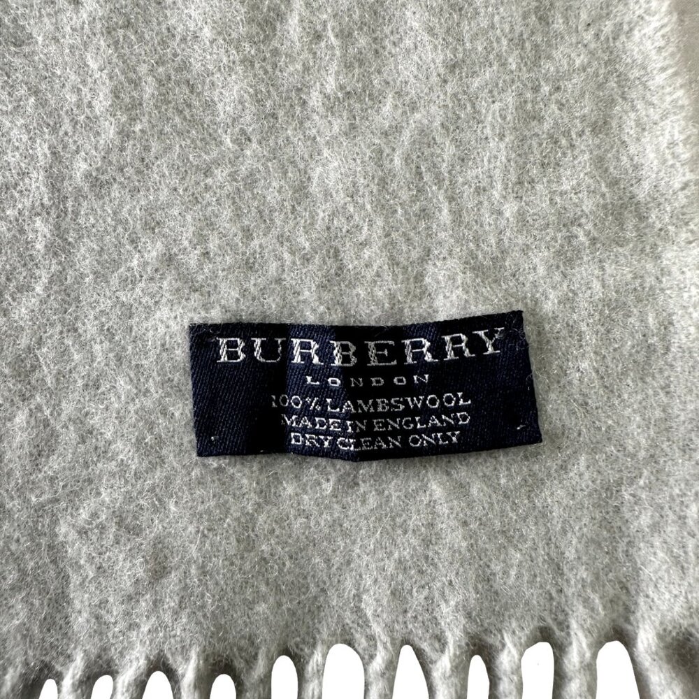 Burberry Vintage Scarf Gray 100% Lambswool Unisex Scarf Made In England - Picture 5 of 8